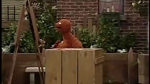 Sesame Street Episode 3916 (2001, Telly can't decide what to get for Baby Bear's birthday)