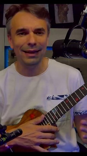 Ukulele Am Chord - Simple Tips to Sound Better 🎵