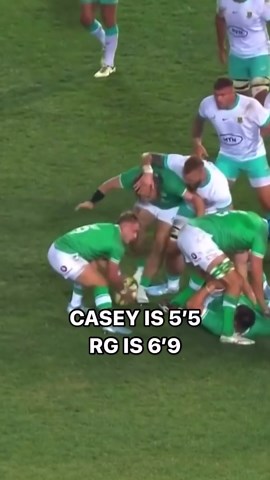 Mark Nancarrow - Bozza Content on Instagram: "Seen many in the Irish media calling for an RG Snyman suspension for this tackle on Casey. I’ve also seen some claim that it was a “dangerous clean out”. I think this is preposterous. Firstly this is a tackle. This is a game of nano seconds. RG has to follow through with the tackle, that’s what you do. Contact was not high, difficult for a 6’9 giant tackling a 5’5 scrummie. It’s unfortunate that Casey’s head hit the turf with such force. But rugby is