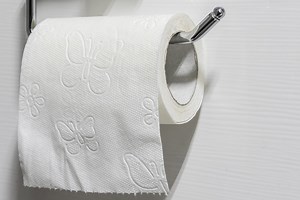 If you have to keep wiping after you poop, here’s what it means, says a gastroenterologist