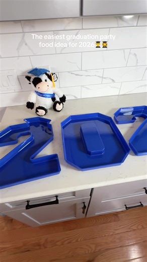 Cute DIY Graduation Charcuterie Board Ideas 2026