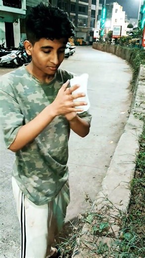 #paper ki wajah sa gadi chori ho gayi #comedy