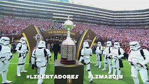 122K views · 6K reactions | Se acerca el gran final de la saga Skywalker y todas las estrellas lo celebraron con la final única de la Conmebol Libertadores 2019. El Final y La Final se unieron en la gran fiesta del fútbol. #StarWars: #ElAscensoDeSkywalker, 19 de diciembre, solo en cines. #LaSagaLlegaASuFin #Libertadores #Lima2019 | Star Wars | Facebook