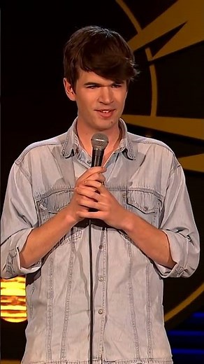 Ivo Graham Explains The Best Way to Send a Flirty Text #standupcomedy #britishcomedy #ivograham