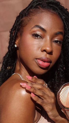 Futurist Foundation for the win! Get into that luminous summer glow 🌞 #summermakeup #summerfoundation #glowingskin