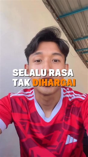 Nuzhan Naufal on Instagram: "Umi Pesan “Jangan pernah penat buat kebaikan, kita buat kebaikan bukan untuk orang balas kebaikan tapi kita buat kebaikan sebab perintah Allah” #UmiAnPesan #budaklesung"