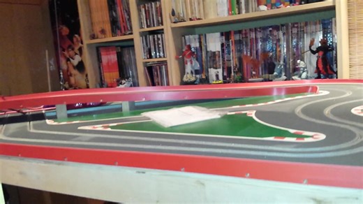 Slot Circuits on Reels