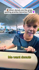 🍩 When donuts are the prize, spelling practice becomes FUN! 💜 Through the glass window, my son was determined to tell me what he wanted — so we turned it into a fingerspelling moment. Every sign, every letter, every correction… all part of building confidence and connection. 👐✨ 💬 Click to discover how learning Auslan (Australian Sign Language) can help create more of these beautiful moments of connection. | Auslan Online