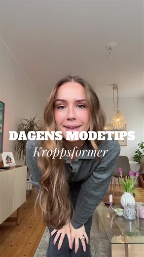 Ännu ett så spännande ämne! Har använt mig mycket av tanken kring att skapa balans när jag har klätt mig och andra. 💃🏻❤️ Disclaimer: man bär exakt det man vill och känner sig bekväm med. Inget har med vikt/storlek att göra utan vi pratar bara om kroppens balans. #kroppsform #bodyshape #fördigpage #modetips #fördig