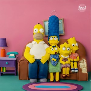 81K views · 664 reactions | Don’t have a cow, man! Have cake instead… mmmm, cake 襤 Because this iconic TV family turns 30 (!!!) this year! Spot on, Letterpress Bakery! Now tag a fellow The Simpsons fan and head to the #FoodNetworkKitchen app and celebrate with some of Molly Yeh's Black & White DOUGHNUTS: https://food-network.app.link/ySlWjWJEt2! | Food Network | Facebook