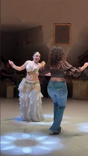 💃🔥 Belly Dance in Jeans | Stunning Performance🔥💃