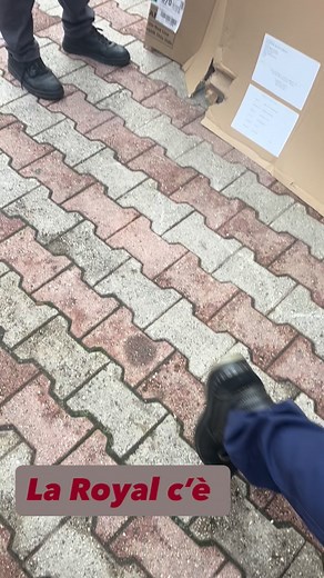 1.5K views · 108 reactions | La Royal c’è vi aspettiamo non mancate #Royal #moto | Natale Siani | Facebook