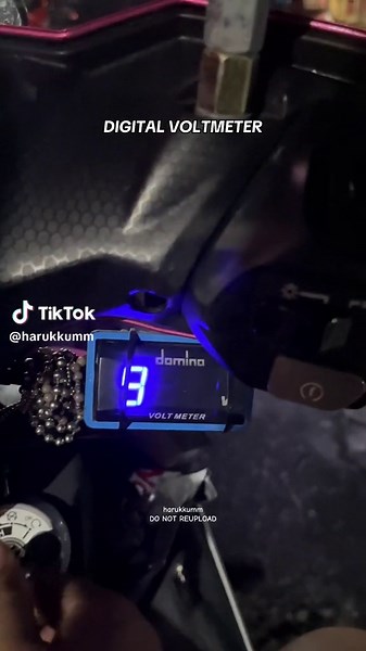 Biglaang Discharge ng Battery gamit ang Voltmeter