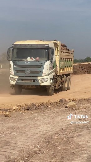Dump Truck Driver #excavator #roadroller #motorgrader #tractor #tiktok #tractor #bulldozer #roadwork #dumptruck