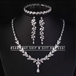 Silver Crystal Rhinestone Necklace Earrings Bracelet Wedding Bridal Jewelry Set