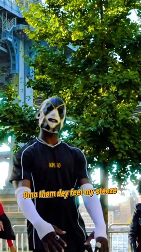 L͙i͙g͙e͙r͙o͙ | 🅜🅤🅢🅘🅒 on Instagram: "Once she hear am she go dey roll am👌🏽 Longomba is out now! What is your favorite line from Longomba? Let me know the comments ❤️ Shot by: @remiluex Dancers: @__j.nance @hallie.langaigne @classylikecrystal #afrobeats #ligeroluz #explorepage #explore #newmusic #afrofusion #samba #newsound #nigerianmusic #afropop #sambaderaiz #sambanopé #sambaprime"