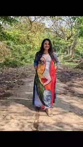 Look stunning at the next Sunday brunch transcending into an evening soiree with friends in this face printed maxi dress. Crafted from the softest cotton Maslin fabric, the dress features a fit and flare contour, 3/4th sleeves . The dress has attached lining. Add coordinating heels to amplify the chicness. Material : Cotton Available Sizes : 30"-54" 𝙀𝙖𝙨𝙮 4 𝙨𝙩𝙚𝙥𝙨 𝙛𝙤𝙧 𝙩𝙖𝙞𝙡𝙤𝙧 𝙛𝙞𝙩: 👗Pick the style 🧵Select tailor option ✉️ Submit your measurement 🚛 Your order is ready ⁣⁣⁣⁣⁣⁣⁣⁣