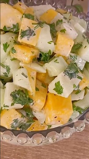 Healthy, delicious salad with very few ingredients in 3 minutes 🥗🤤