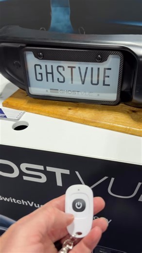 A license plate cover that goes from clear to frosted in a click. Not legal for use on roads but meant for when you’re showing off your car at a show or something like that. #ces2026 | Rich DeMuro