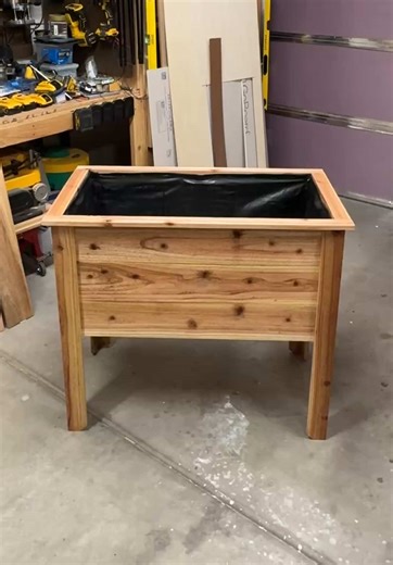 Build Your Own Efficient Raised Garden Bed