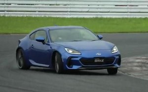 【熟肉】【中字】赛道测评新款GR86和BRZ的区别，手动与自动的差别，新款与老款的进步在哪？你买么？