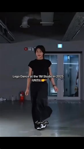 Lego Dance Showcase at the 1M Studio