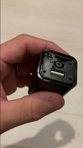 Cyi, Inc.小型カメラ 1080P隠しカメラ スパイカメラ ACアダプター 超軽型カメラ 128GB対応 長時間録画 動体検知