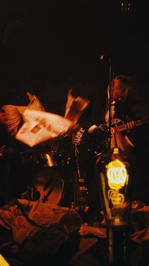 "Shake The Dust" LIVE 🎤🎶 Check out the full performance below #Switchfoot #ForeverNow