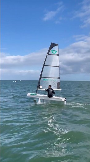Foiling jibe with a foiler 🤙🏼 #foiling #sailing #sailboat