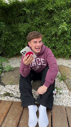 iPhone 16 Unboxing und Überraschung durch Pascal Benzler