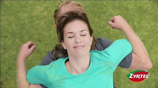 Zyrtec Super Bowl 2021 TV Spot, 'Awkward Positions'