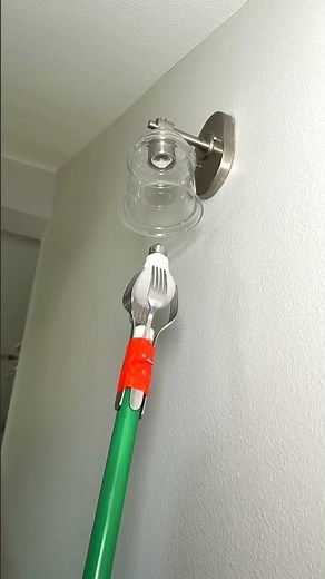 Easy way to change your light bulbs #household #lifehack