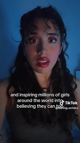 Mujer persiguiendo sueños, inspirando millones
