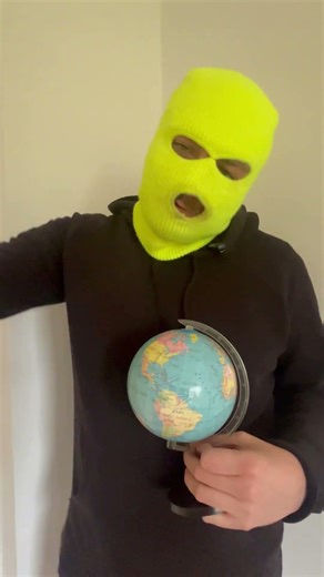 CIEKAOWOSTKA UKRYTA NA GLOBUSIE...#shorts #funny