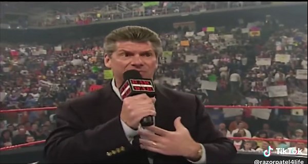WWE Raw 2001: Austin's Wife, Hardy vs. Austin & More!