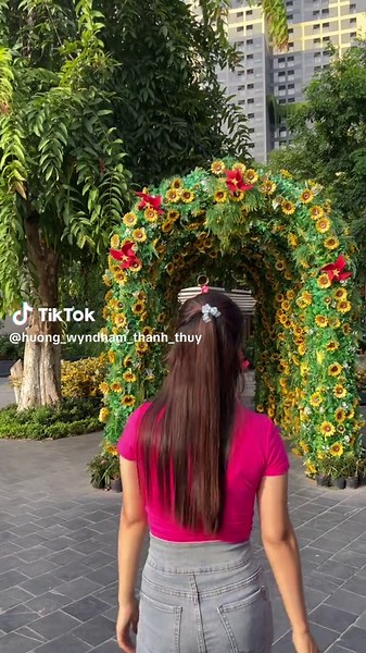 ✨ COMBO ĐI TRONG NGÀY CHỈ 520K/KHÁCH ♨️ Chỉ với 520K, bạn đã có ngay một ngày nghỉ dưỡng thư giãn tại Wyndham Thanh Thủy. 💦 Trải nghiệm tắm khoáng nóng chuẩn Nhật. 🌿 Ngâm mình trong làn khoáng thiên nhiên giúp thư giãn cơ thể. 📸 Check-in không gian đậm chất Nhật Bản với vô vàn góc sống ảo. 👘 Thỏa sức khám phá khu phố Nhật và tận hưởng không khí yên bình. 📅 Số lượng ưu đãi có hạn, inbox ngay để được tư vấn và giữ chỗ. 📞 Hotline/Zalo: 0374 980 402 SK126 – Thu Hương luôn sẵn sàng hỗ trợ từ A 