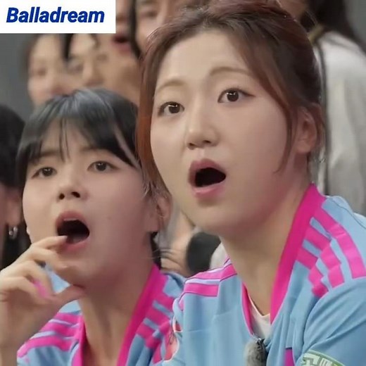 Watching comfortably after clinching a spot in the semifinals (Pre-release Top Girl vs. FC Nation...