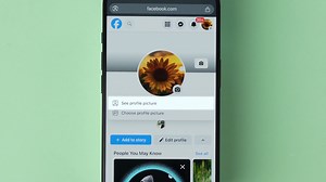5.9K views · 12 reactions | How To Upload Full Facebook Profile Picture Without Cropping? Tired of your Facebook profile picture getting cropped?  Upload your full profile picture without losing any details and keep your image just the way you want! ✨ #electronicshub #upload #full #facebookapp #facebook #profile #picture #without #cropping #tech #latesttechupdates #latestupdate #latestfeatures #howto #ios18features #iosfeatures #ios18 | Electronics Hub | Facebook