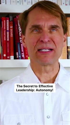 📈 How can leadership teams drive growth and harness peak performance within cross-functional teams? 🔍 The role of leadership is pivotal in setting the vision and then empowering teams to execute. Here's how: - **Provide Clarity**: Define clear goals to align efforts. - **Foster Autonomy**: Trust your team with the flexibility to innovate. - **Challenge Teams**: Avoid micromanaging and let top performers fully engage. The most successful organizations are those that leverage the expertise and s
