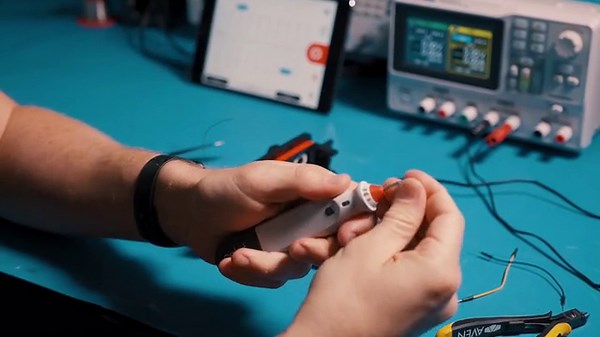 Pokit PRO | All-in-one multimeter, oscilloscope and logger