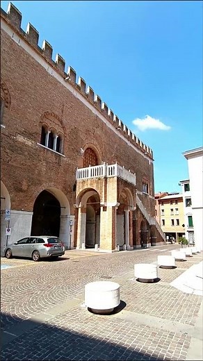 TREVISO - Historische Altstadt Tour and Visit of TREVISO ITALY - Historical old town Italia #shorts