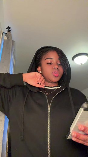 Calculer pas ma voix chuis lalade mais le plus important c’est qu’on a montré c’est quoi Haïti dans un Amérique FÉLICITATIONS ma belle @Ariana🥺❤️