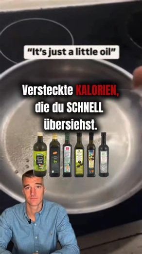 Flo | Abnehmcoach für Frauen 21-55 on Instagram: "Du isst „gesund“ und nimmst trotzdem nicht ab? Dann liegt es vielleicht nicht an den großen Ausnahmen, sondern an den versteckten Kalorien in deinem Alltag. 🥄 1 EL Olivenöl = 120 kcal 🧴 Ein bisschen Dressing = 80–150 kcal 🥜 Eine Handvoll Nüsse = 200 kcal 🍯 Nussmus auf dem Löffel? Noch mal 100 kcal drauf. Das Problem ist nicht das Lebensmittel selbst, sondern dass du keine echte Kontrolle über Mengen hast. Deshalb: Eine Woche lang ALLES abwieg