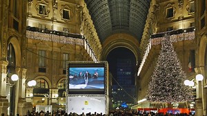 Adio, Armani si Versace. Cadourile de lux adorate de italieni, victimele bugetului de austeritate