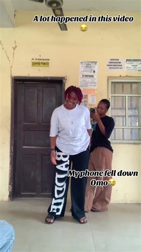 Dance Video with Phone Mishap: Hilarious Moments