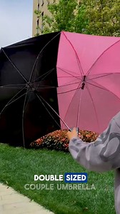 Double-Sized Couple Umbrella ☔ Stay dry together in style! This oversized umbrella is perfect for couples who love strolling in the rain. With its durable wind-resistant frame and waterproof coating, it offers ultimate protection and comfort. Ideal for romantic walks or travel adventures. Credits: DarvaishGadgets /YT, stunningumbrella /TT, goodiesfy /TT #CoupleGoals #RainyDayLove #FashionUmbrella #umbrella #umbrellas | OnyN News