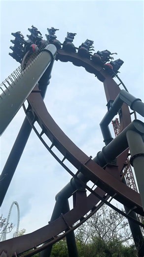 That B&M Roar on Nemesis Inferno 🔥 | Thorpe Park