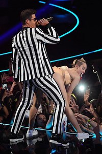 Miley Cyrus: Was She On Drugs During Her VMA Performance?