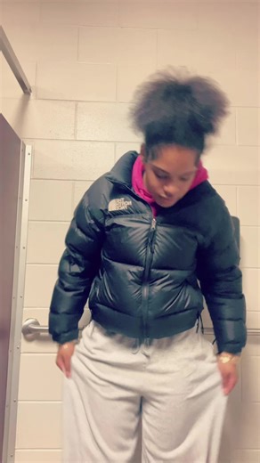 "It's working on me slowly" #viral #fyp #dance #trendingdance #dancech...