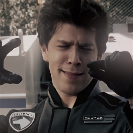 Bridge Carson and Gummy Bear: The Ultimate Combo!